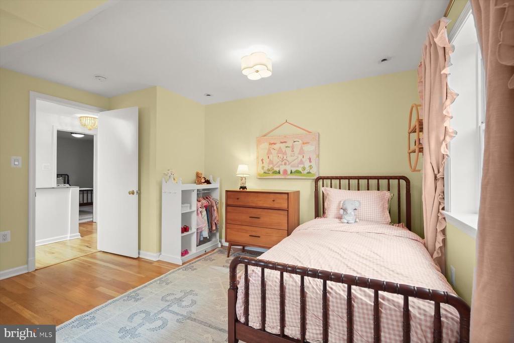 5501 11TH STREET N