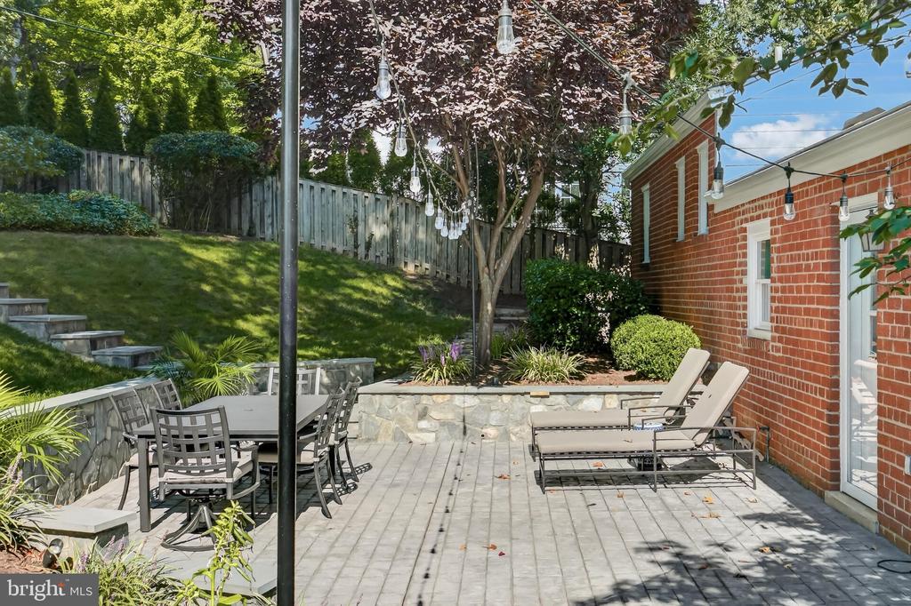 5200 OLD DOMINION DRIVE