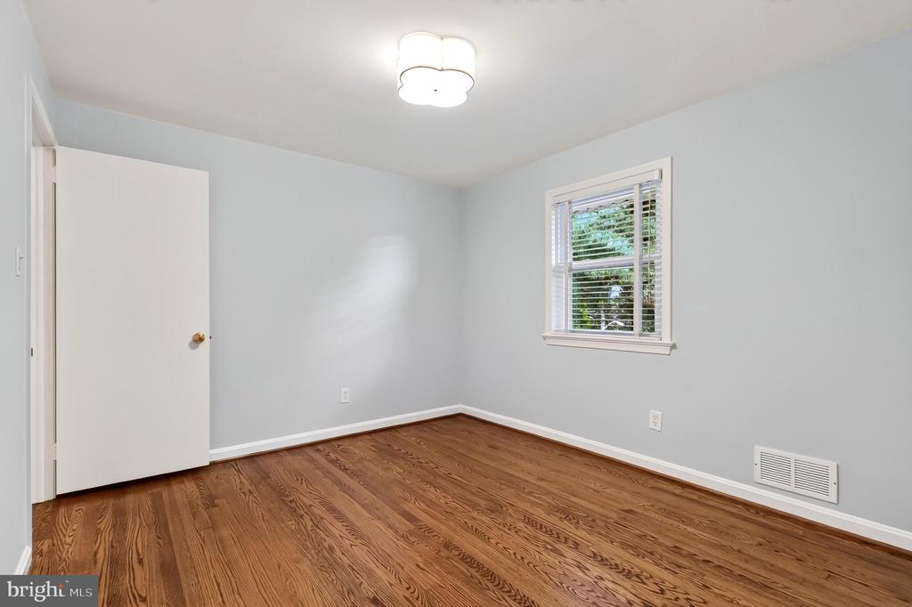 5200 OLD DOMINION DRIVE