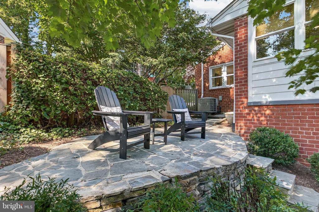 5200 OLD DOMINION DRIVE