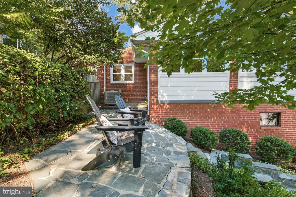 5200 OLD DOMINION DRIVE