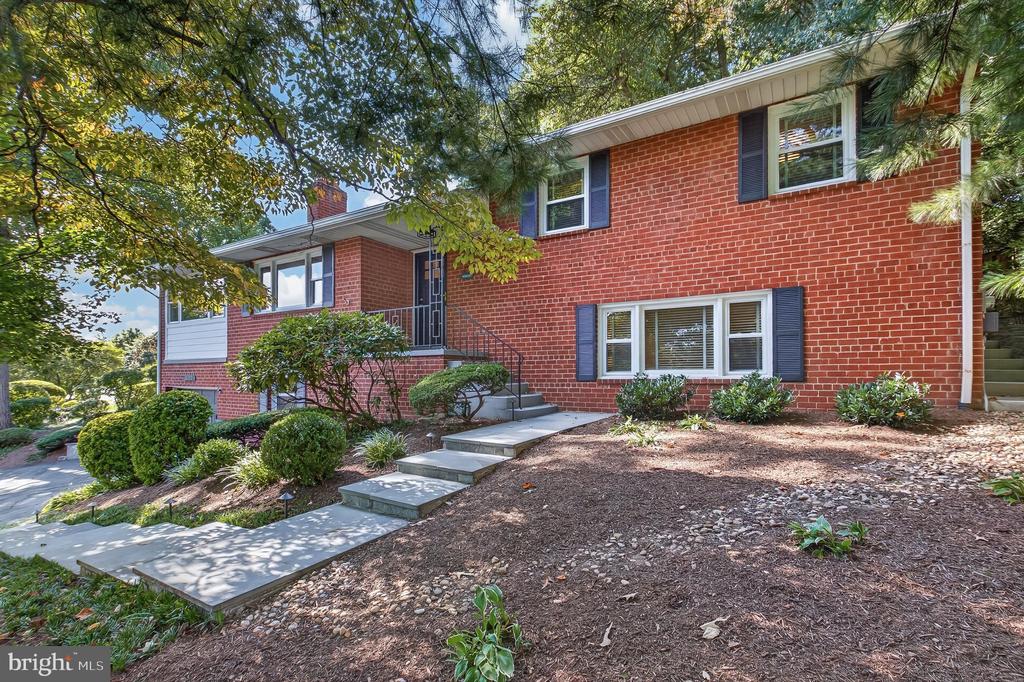 5200 OLD DOMINION DRIVE