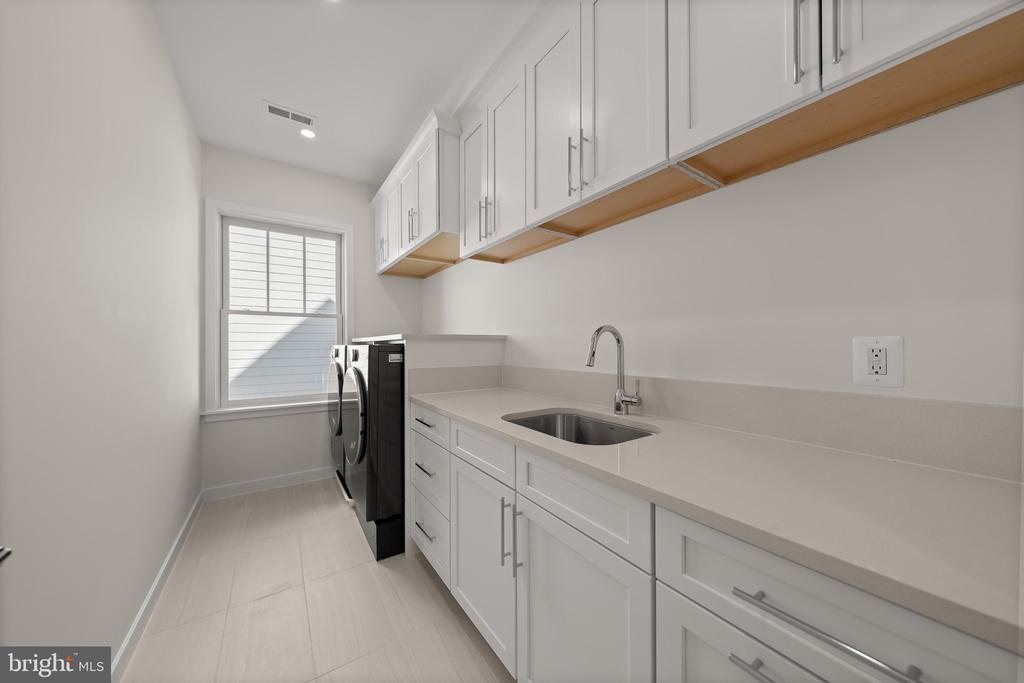 3233 4TH STREET N