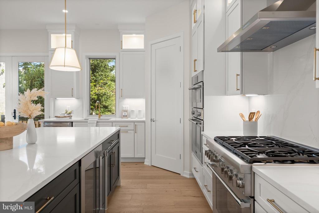 3233 4TH STREET N
