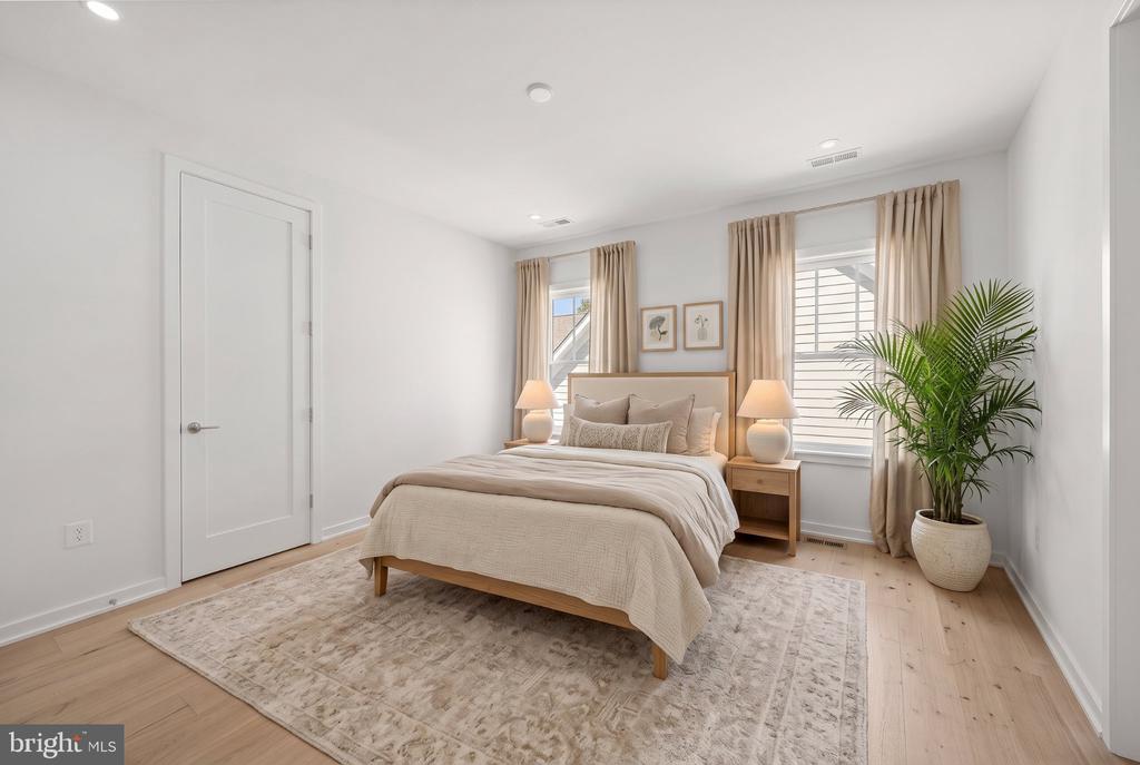 3233 4TH STREET N