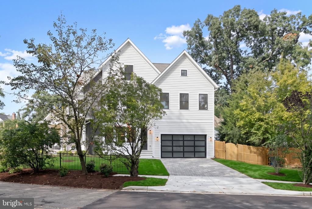 3233 4TH STREET N