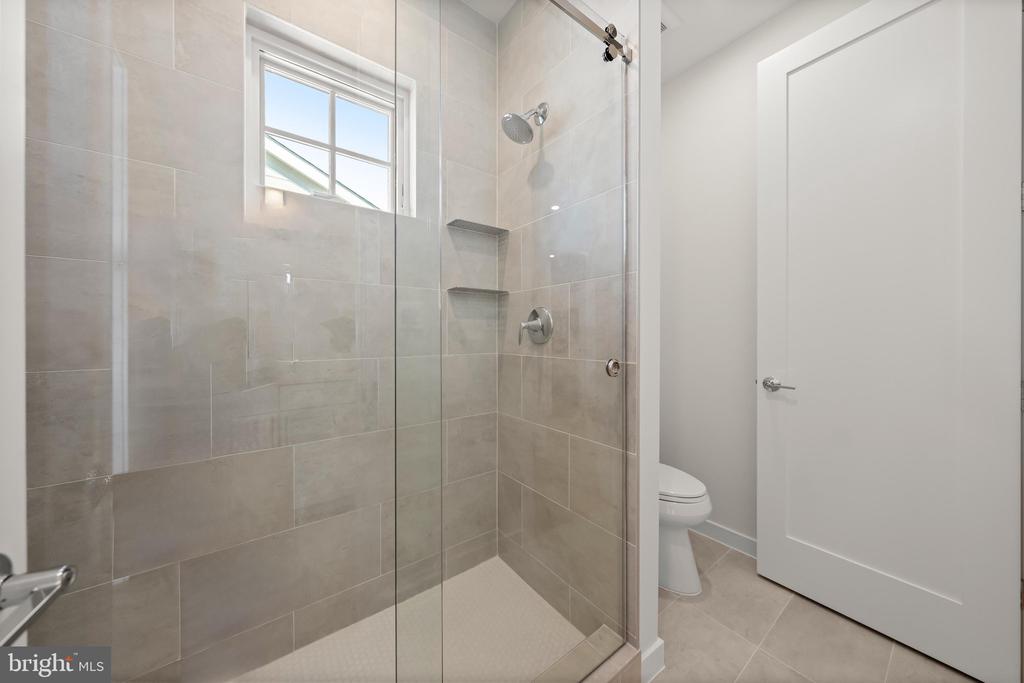 3233 4TH STREET N