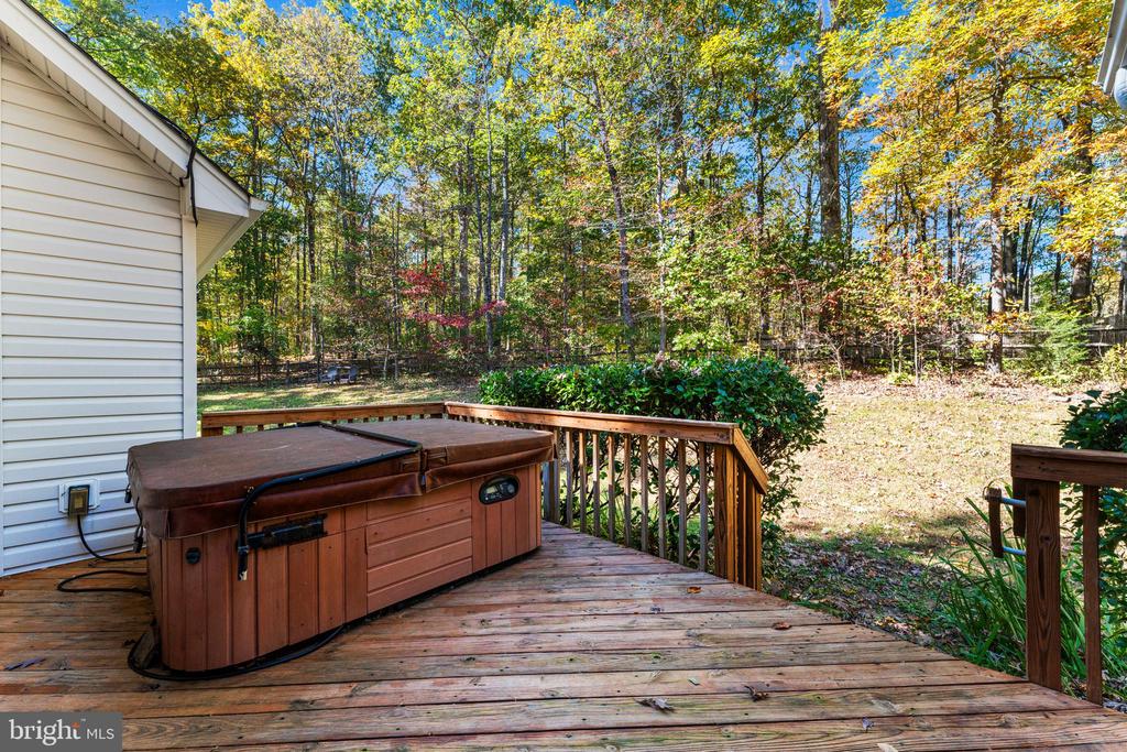 6548 Campground Ln