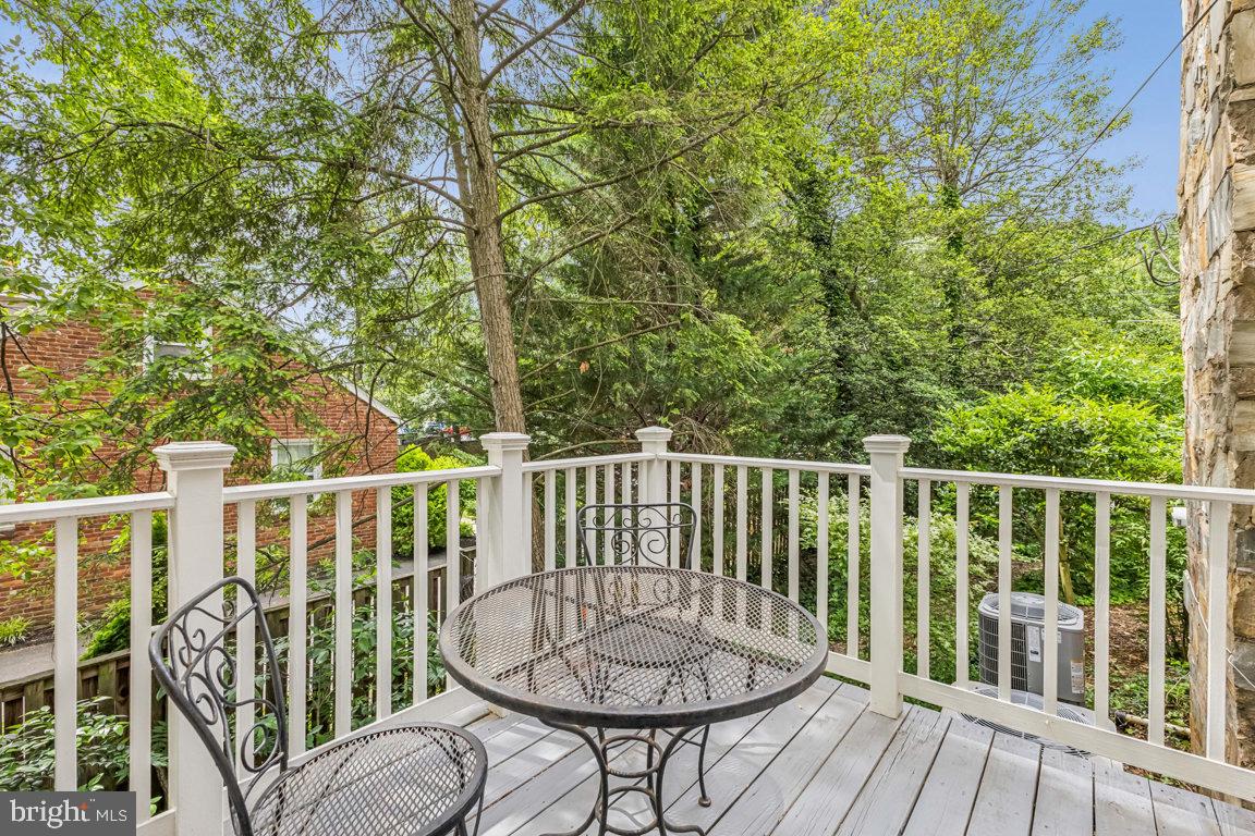 214 JEFFERSON STREET