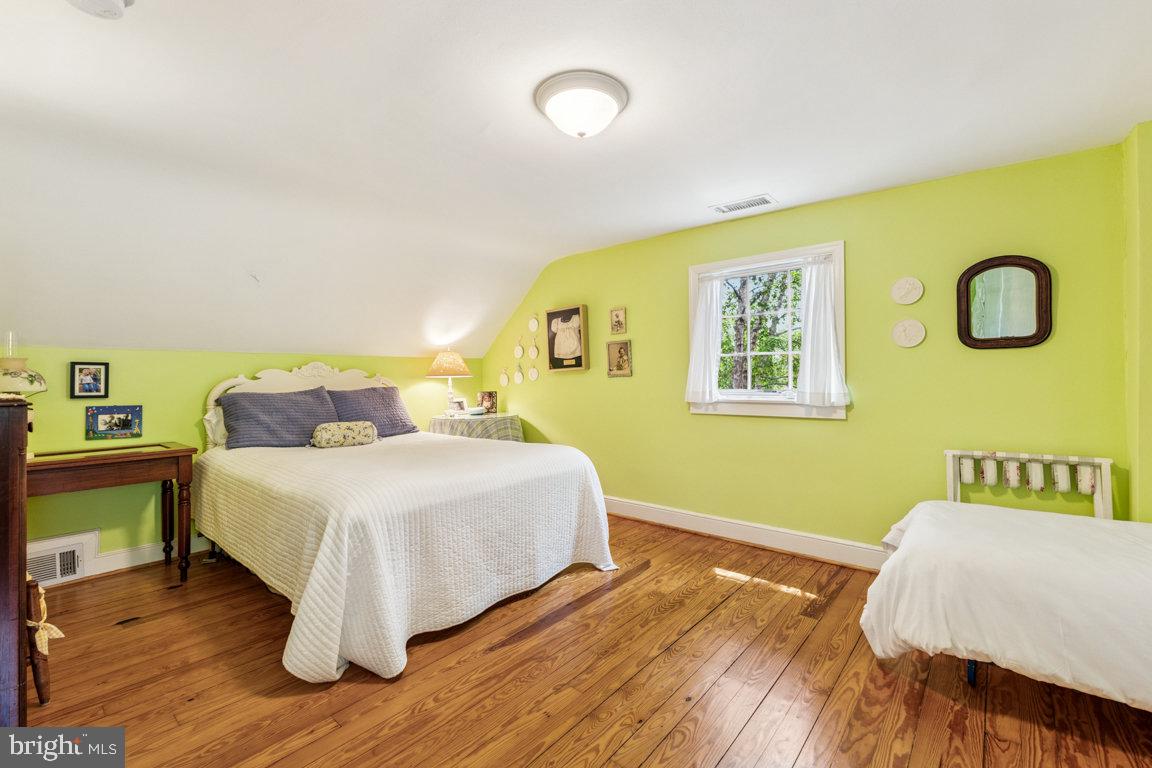 214 JEFFERSON STREET