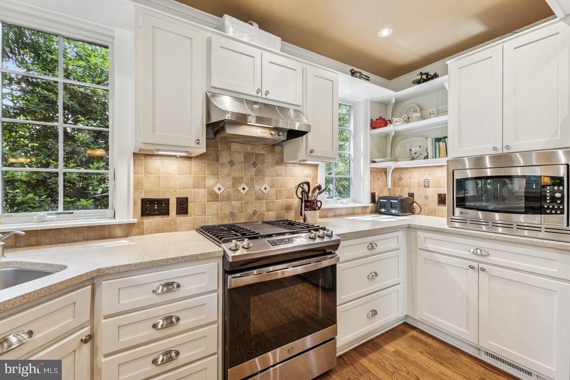 214 JEFFERSON STREET