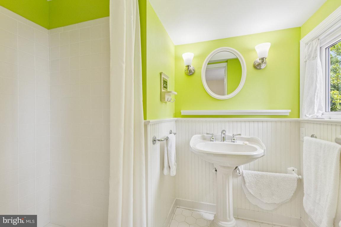 214 JEFFERSON STREET