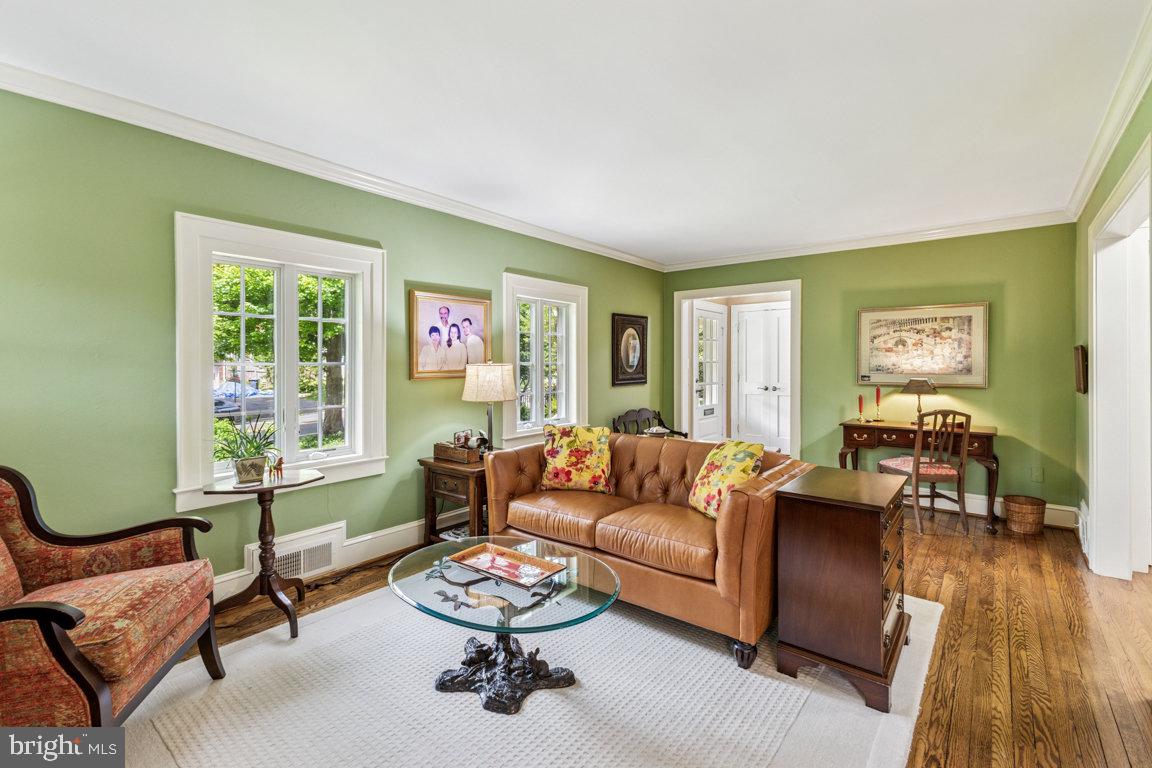 214 JEFFERSON STREET