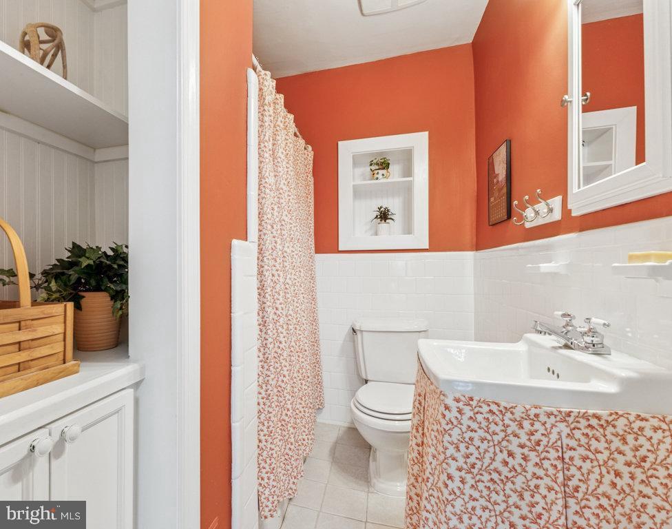 214 JEFFERSON STREET