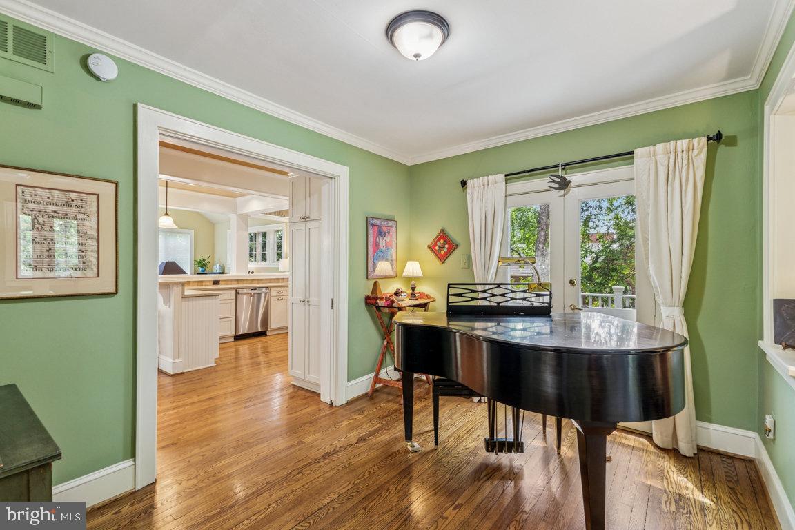 214 JEFFERSON STREET