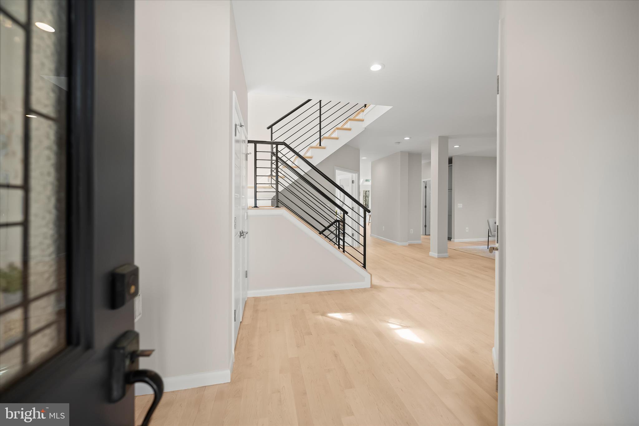 605 LINCOLN AVENUE 605B