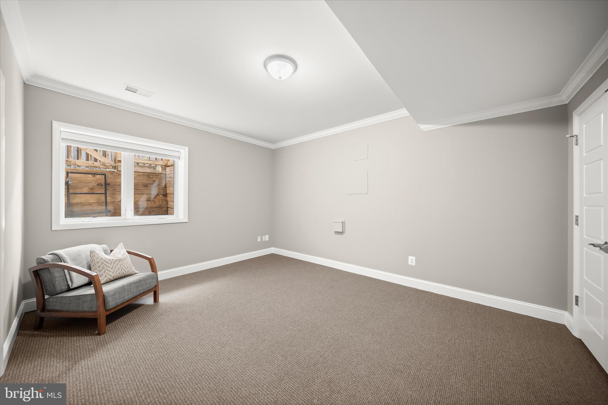 605 LINCOLN AVENUE 605B