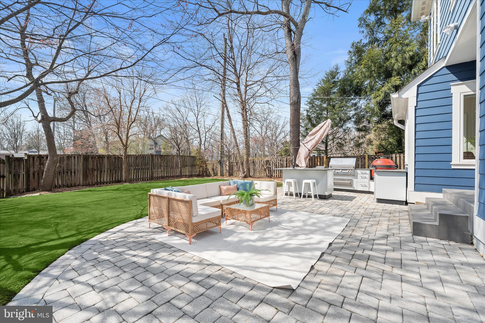 605 LINCOLN AVENUE 605B
