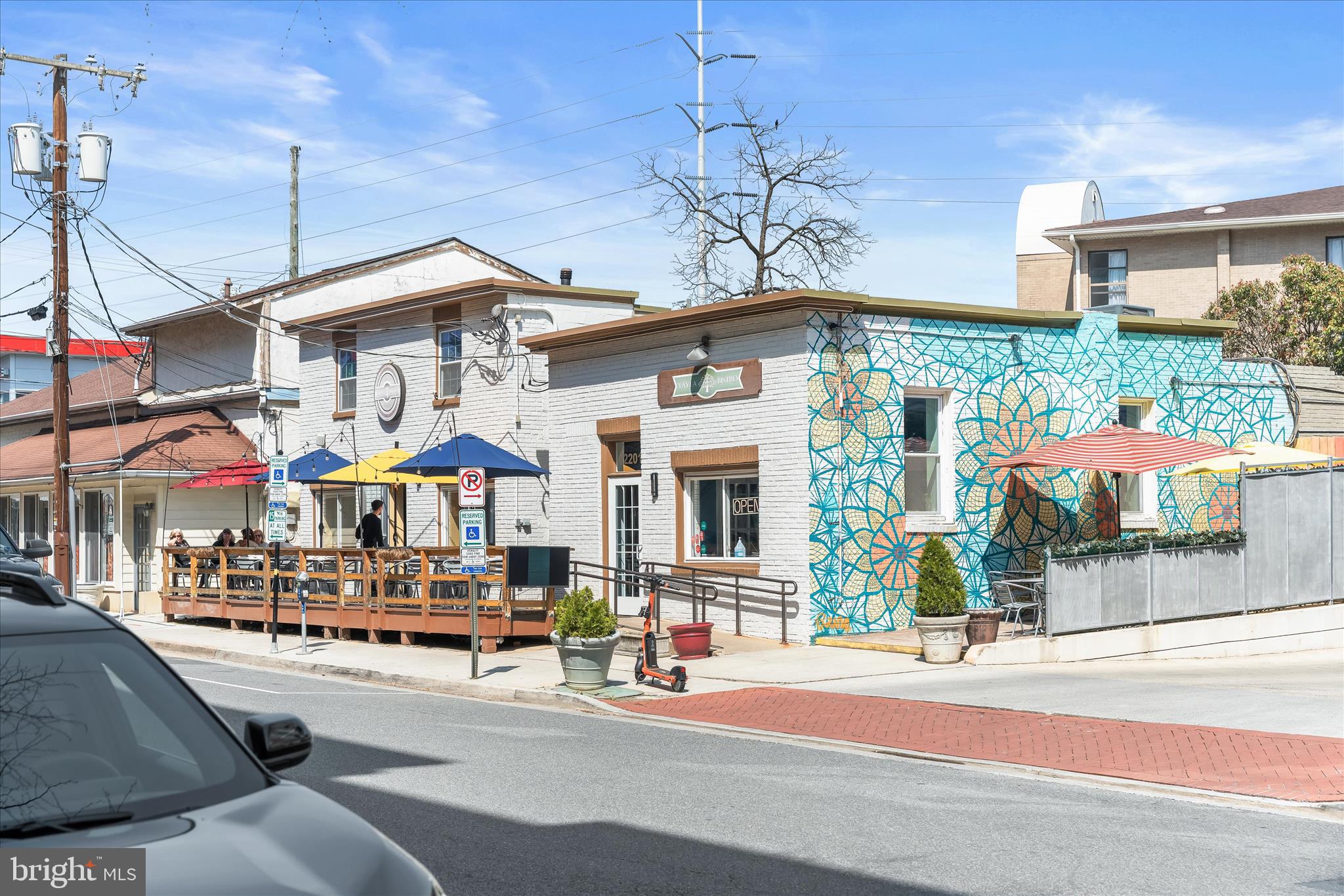 605 LINCOLN AVENUE 605B