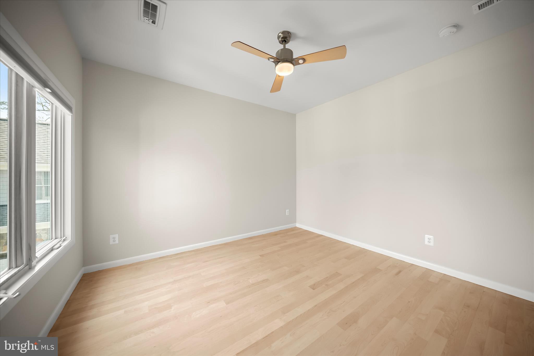 605 LINCOLN AVENUE 605B