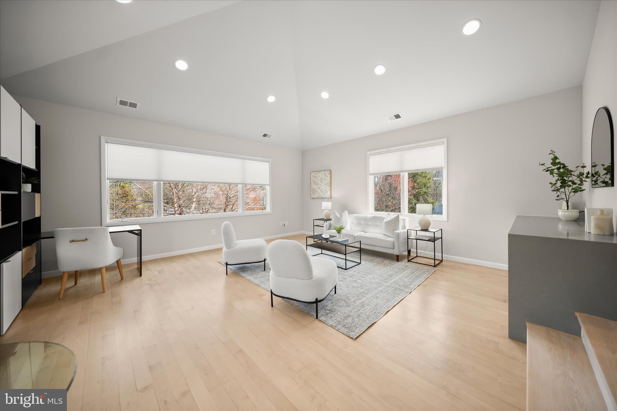 605 LINCOLN AVENUE 605B