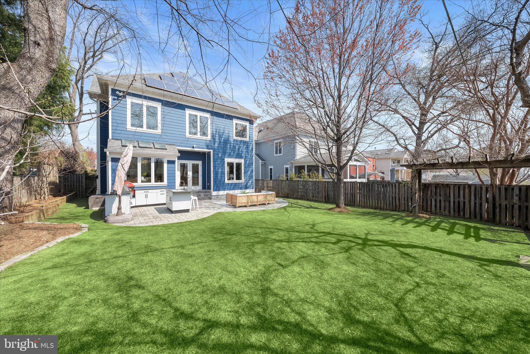 605 LINCOLN AVENUE 605B