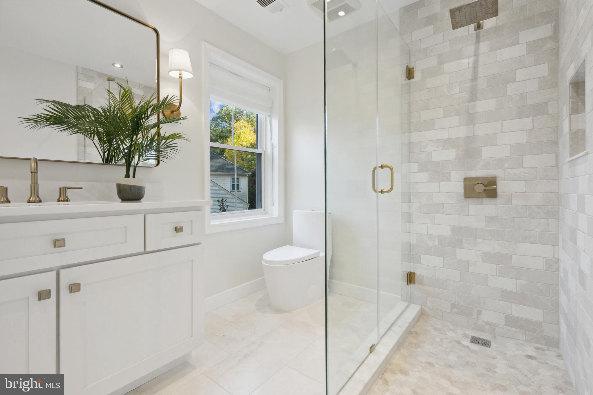 1720 CHESTERBROOK VALE COURT