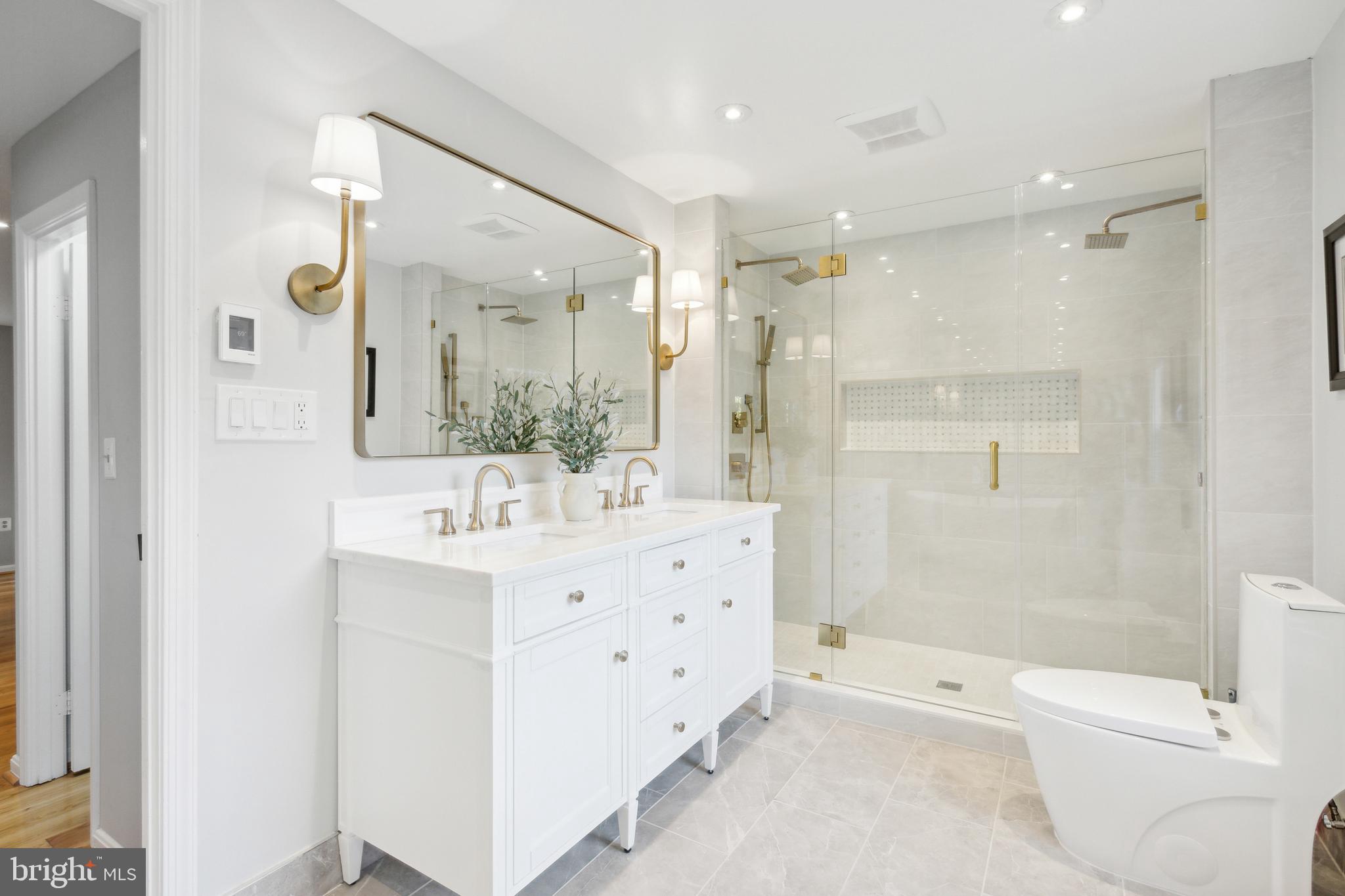 1720 CHESTERBROOK VALE COURT