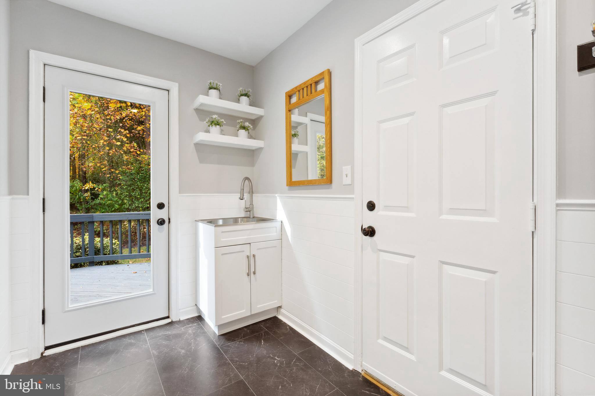 1720 CHESTERBROOK VALE COURT