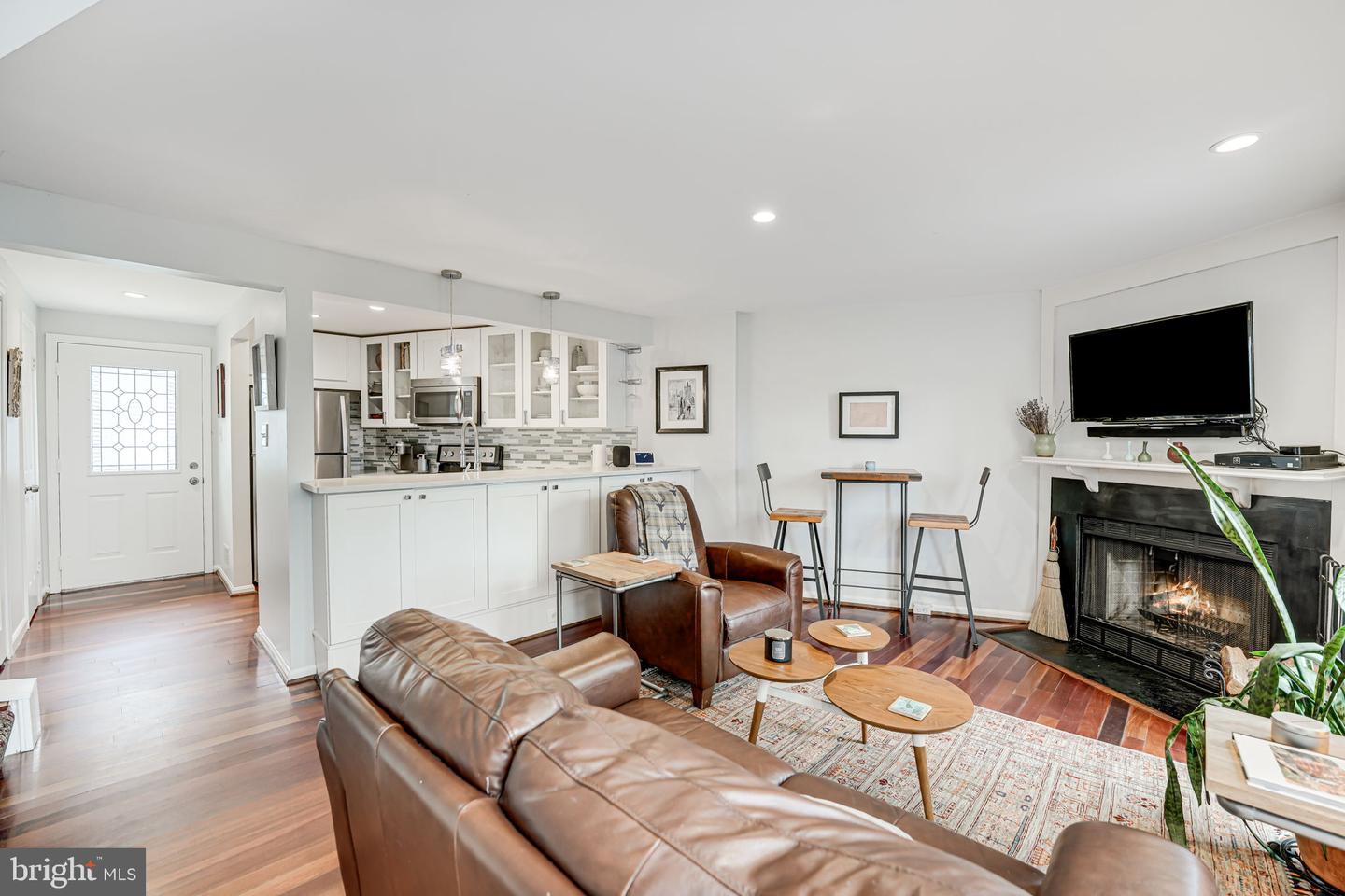 2100 Whisperwood Glen Ln