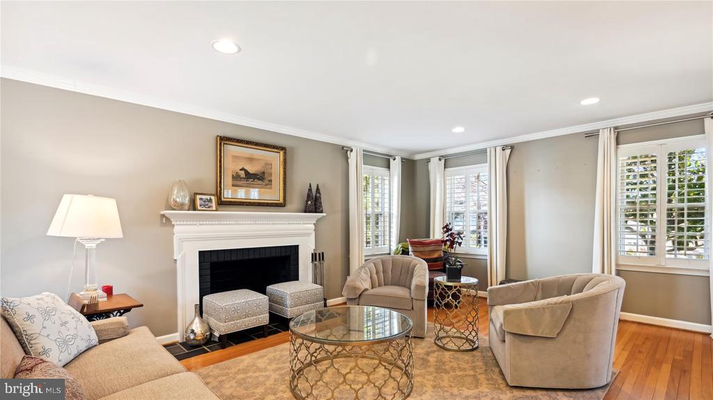 1448 Highwood Dr
