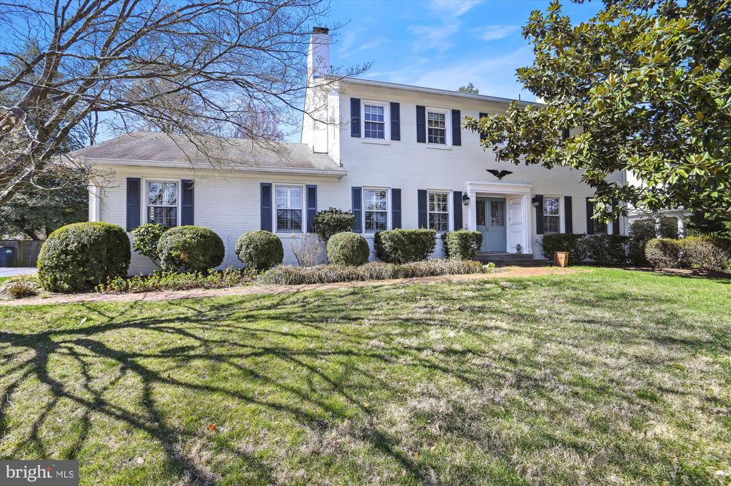 1448 Highwood Dr