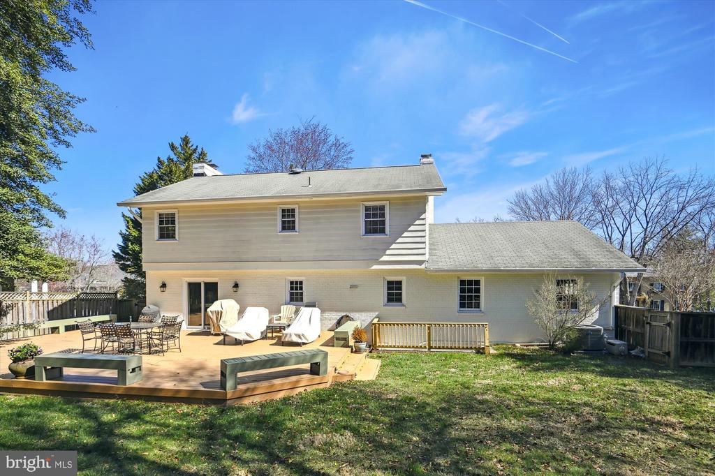 1448 Highwood Dr