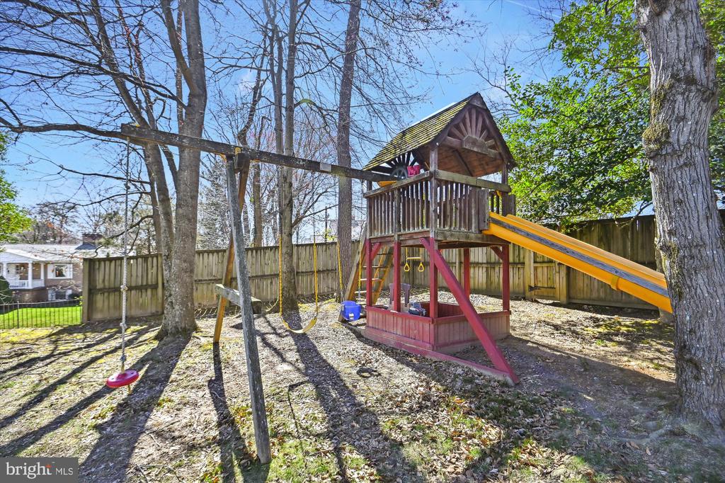 1448 Highwood Dr