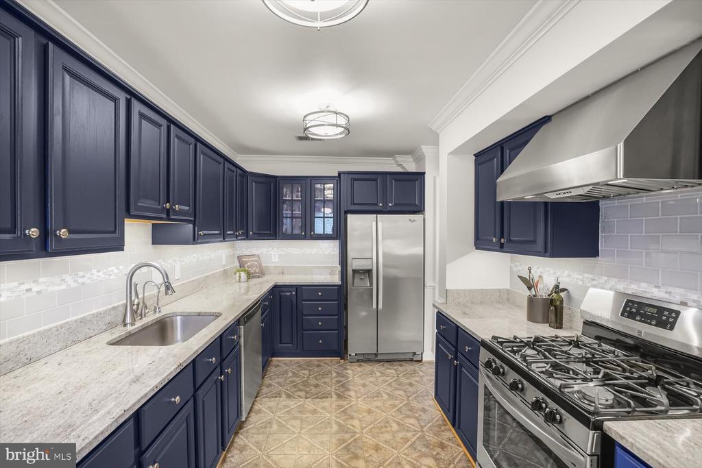 7005 Hickory Hill Rd