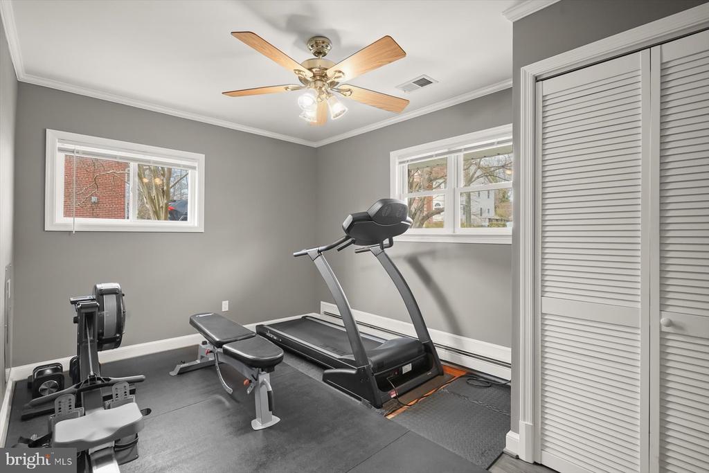7005 Hickory Hill Rd