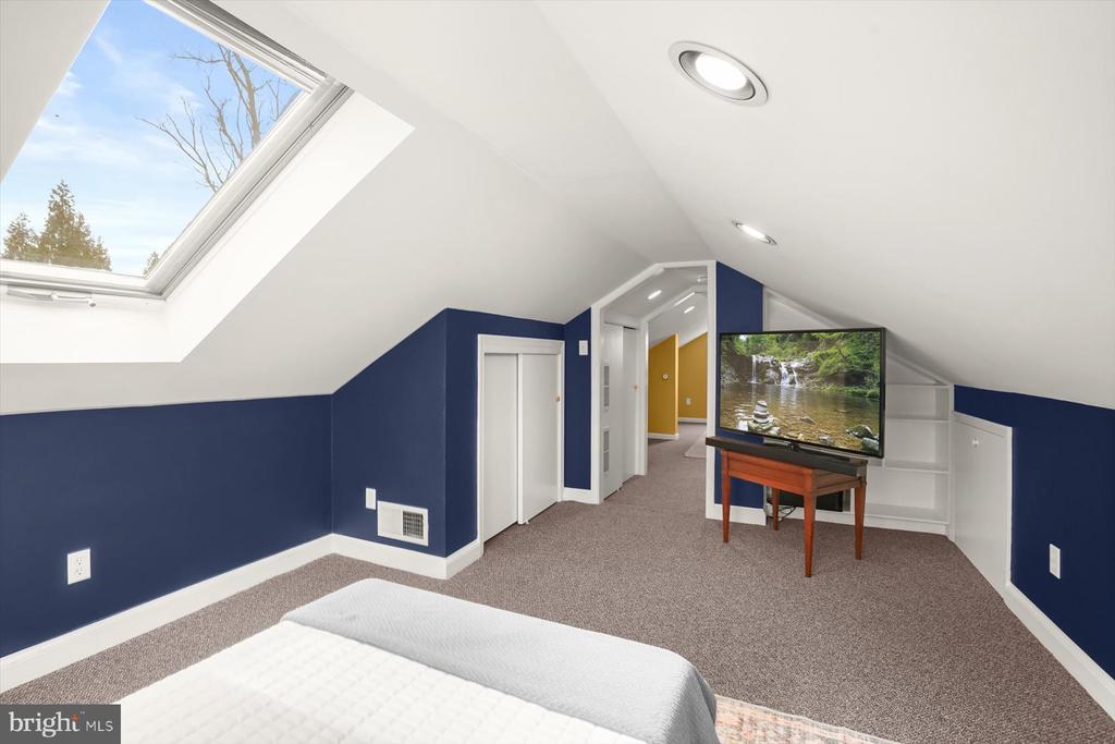 7005 Hickory Hill Rd