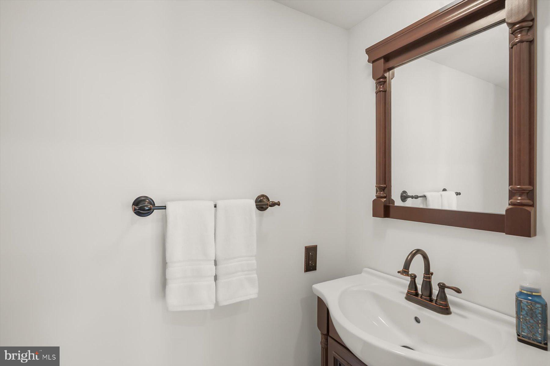 7005 Hickory Hill Rd