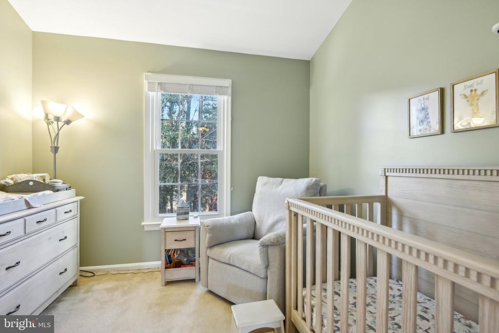 4237 Sleepy Lake Dr
