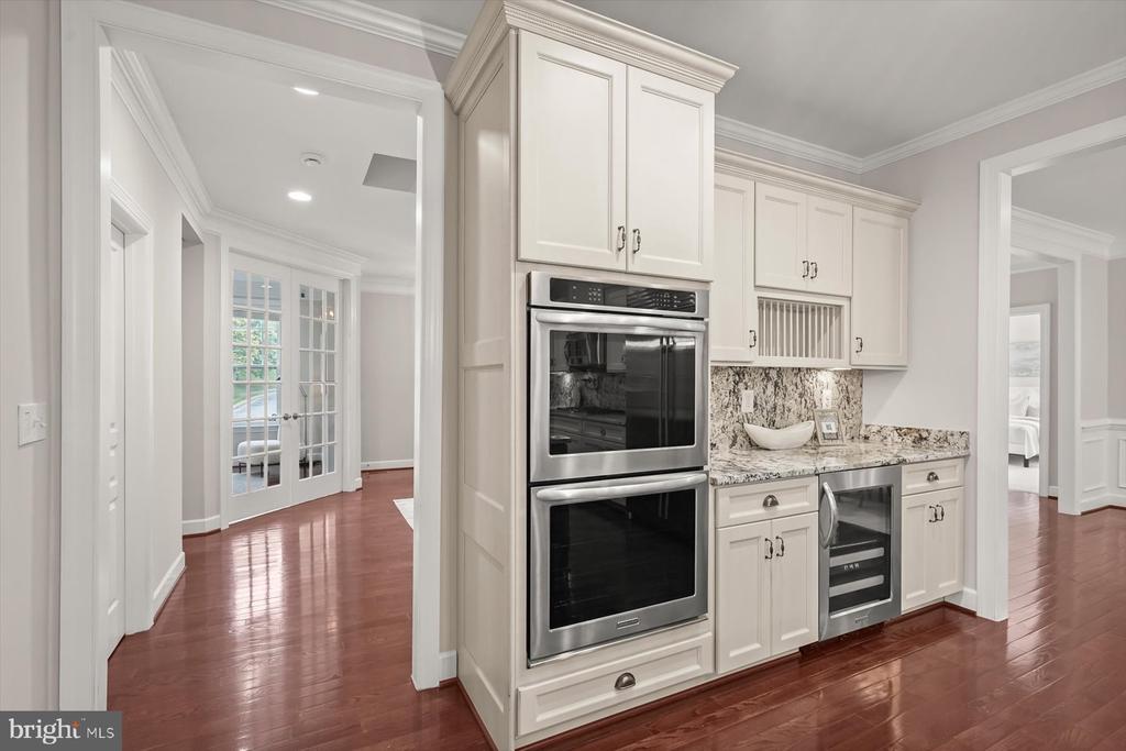 1302 Scotts Run Rd