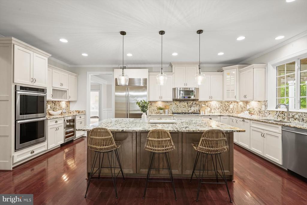 1302 Scotts Run Rd