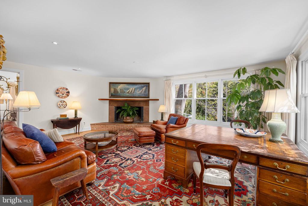6139 FRANKLIN PARK ROAD