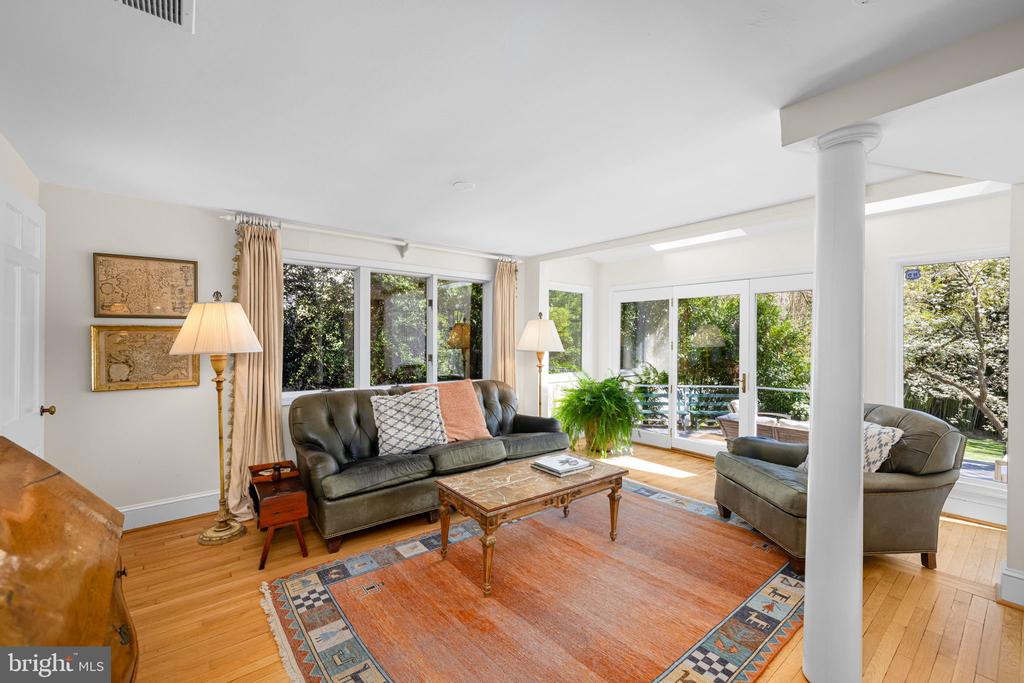 6139 FRANKLIN PARK ROAD