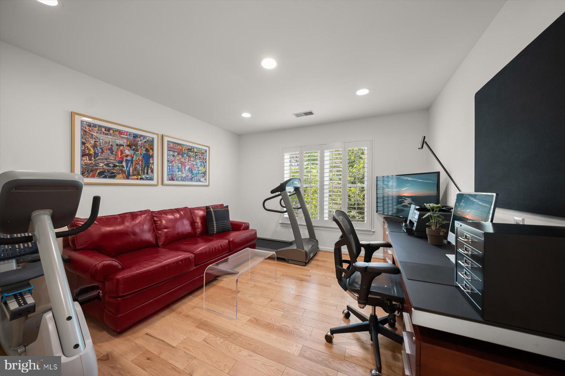 3422 Silver Maple Pl