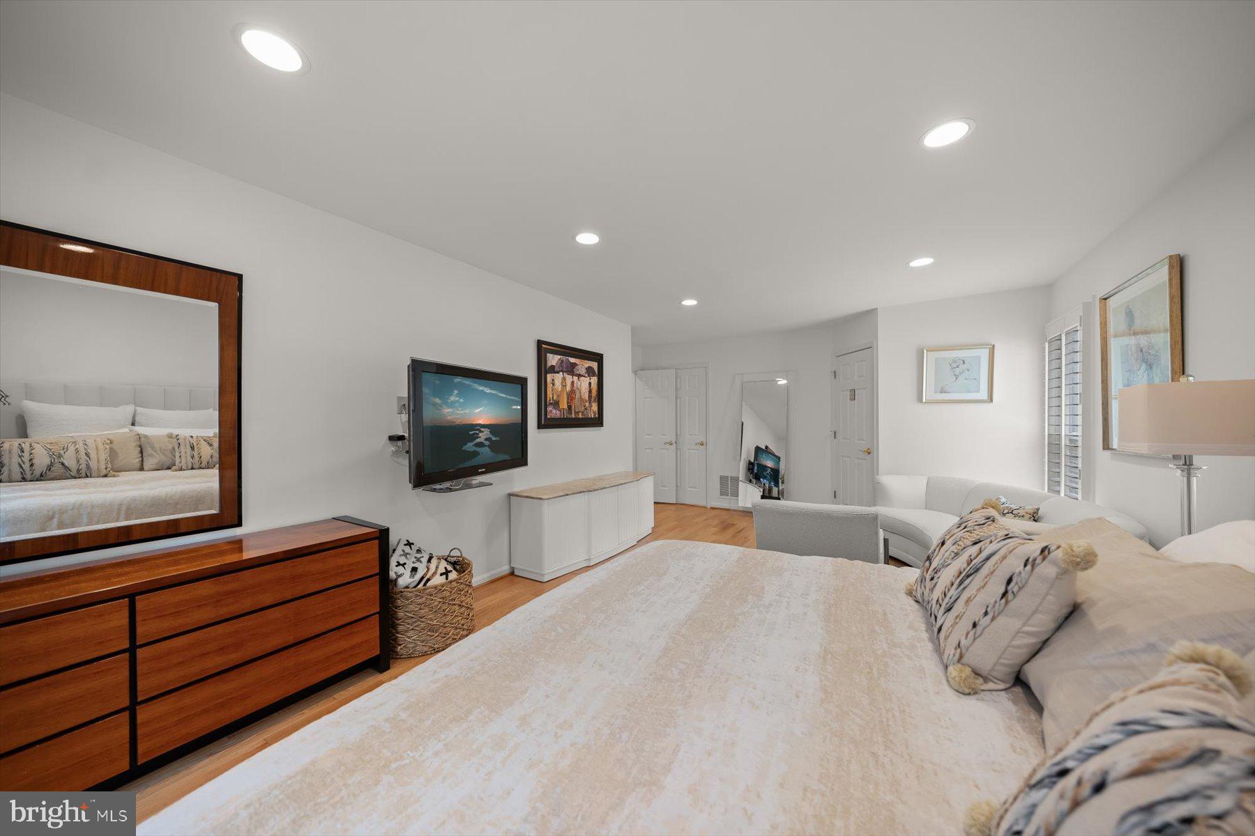 3422 Silver Maple Pl