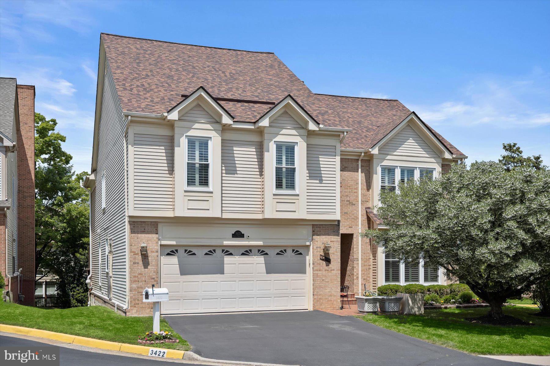 3422 Silver Maple Pl