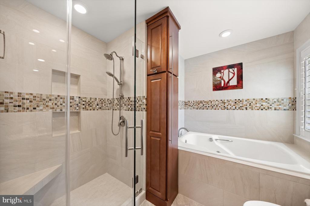 3422 Silver Maple Pl