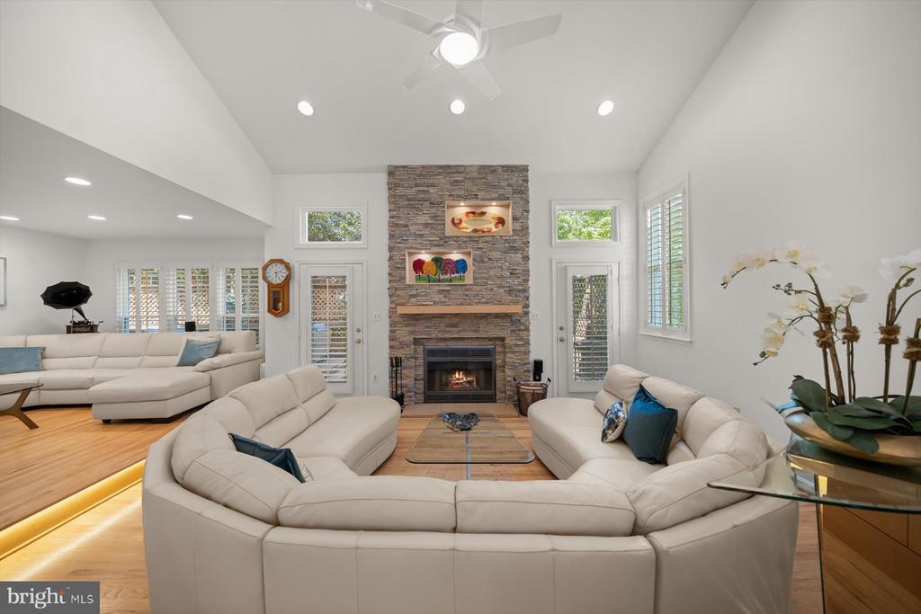 3422 Silver Maple Pl