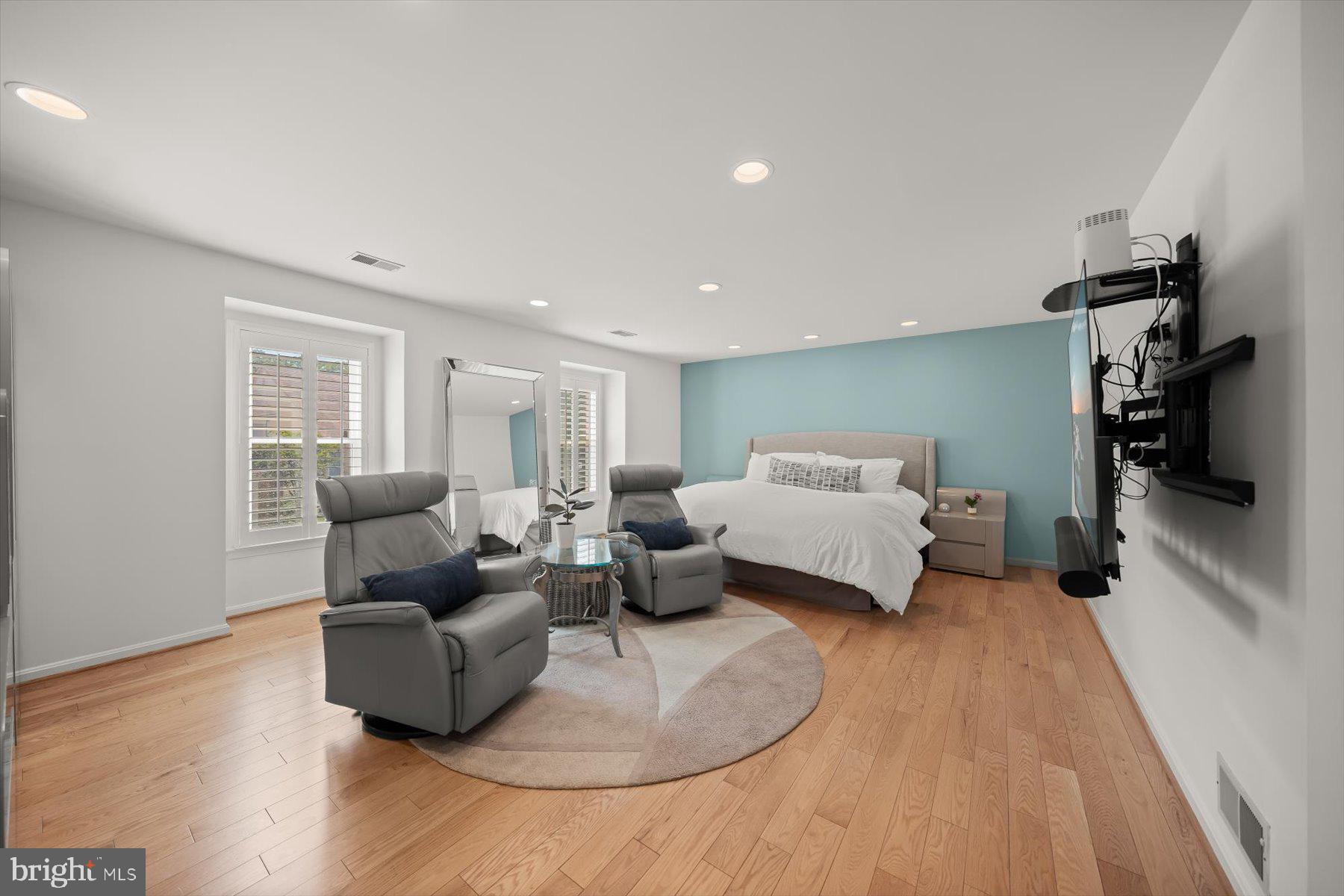 3422 Silver Maple Pl