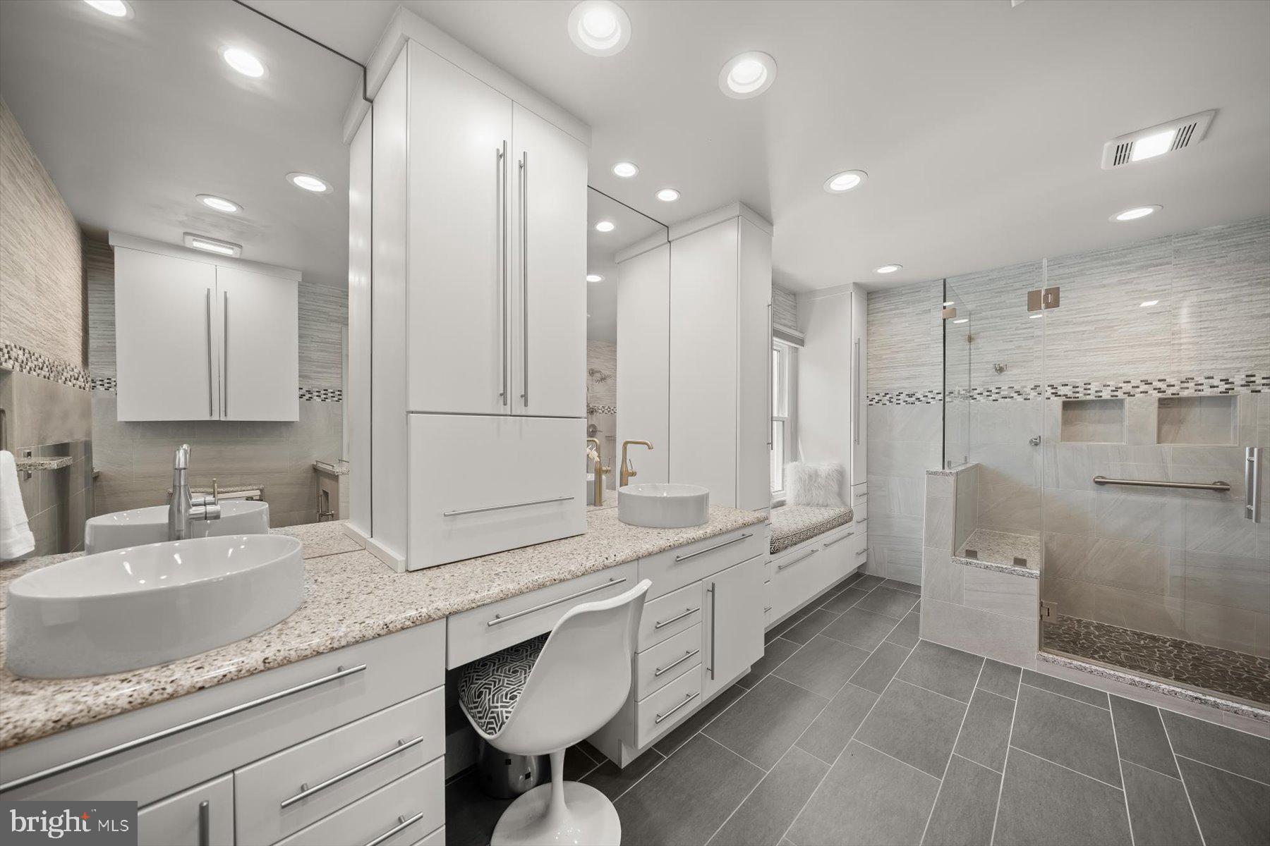 3422 Silver Maple Pl